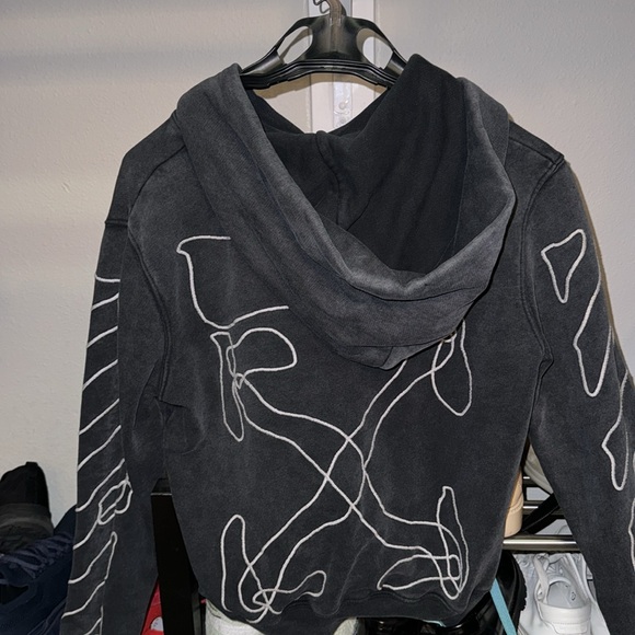 Off-White Hoodie - Picture 4 of 5